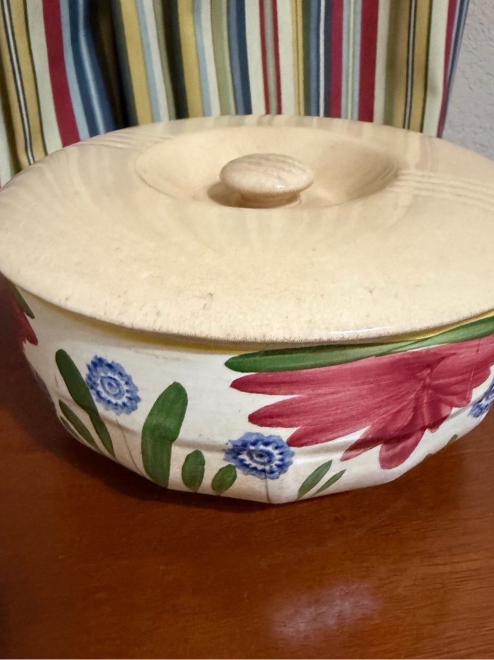 Nimy Imperiale Royal Stick Bowl with Lid. Made in Belgium. 7x3”